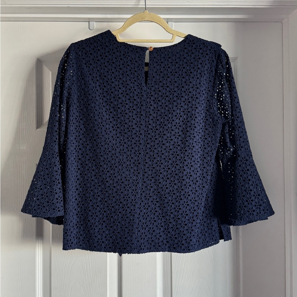 Draper James navy eyelet top with 3/4 bell sleeves size 4 - Picture 2 of 5